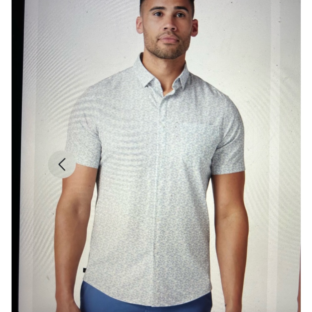 Mizzen+Main Blue and White Striped Casual Button Down Shirt - Picture 3 of 14